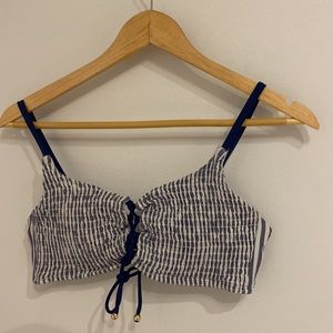 Bathing suit top never worn
